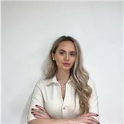 Laureanda in Giurisprudenza, offre ripetizioni di inglese a ragazzi (C1-C2)